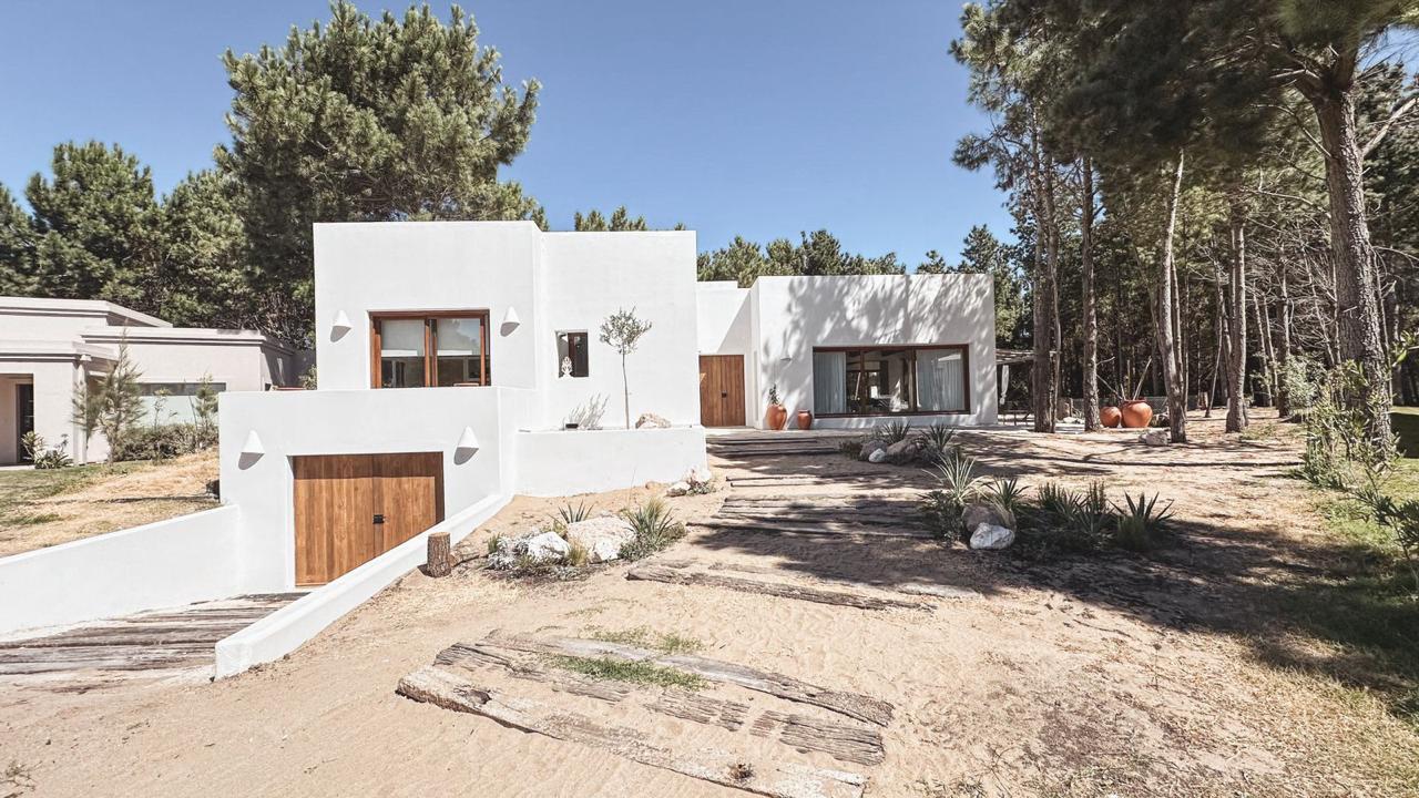 SENDEROS II LOTE 156 p/12 pax c/pileta cercada