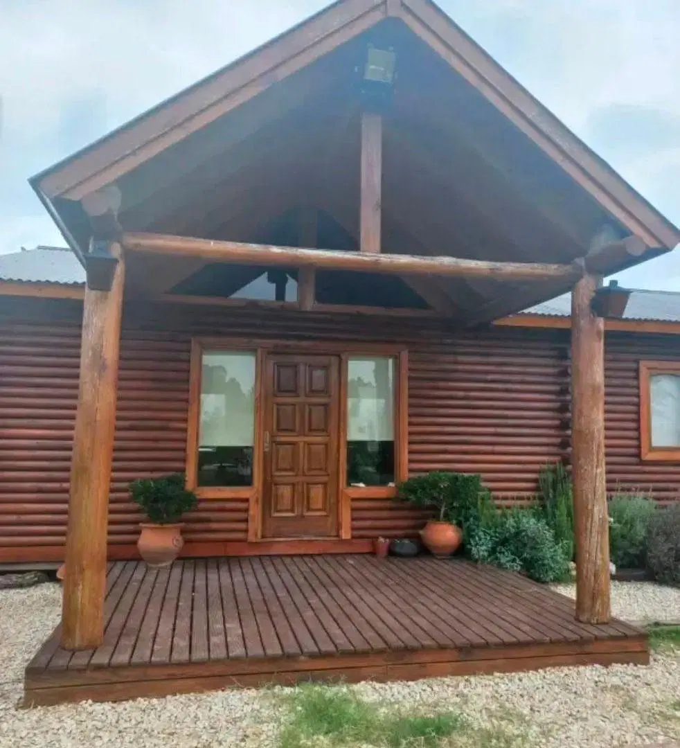 PRADOS DE LA VEGA - Estilo cabaña - 3 dorm c/pileta 4