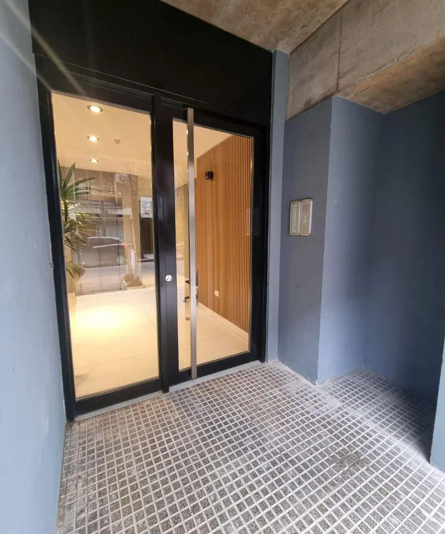 ALQUILER MONOAMBIENTE A ESTTENAR BELGRANO 4
