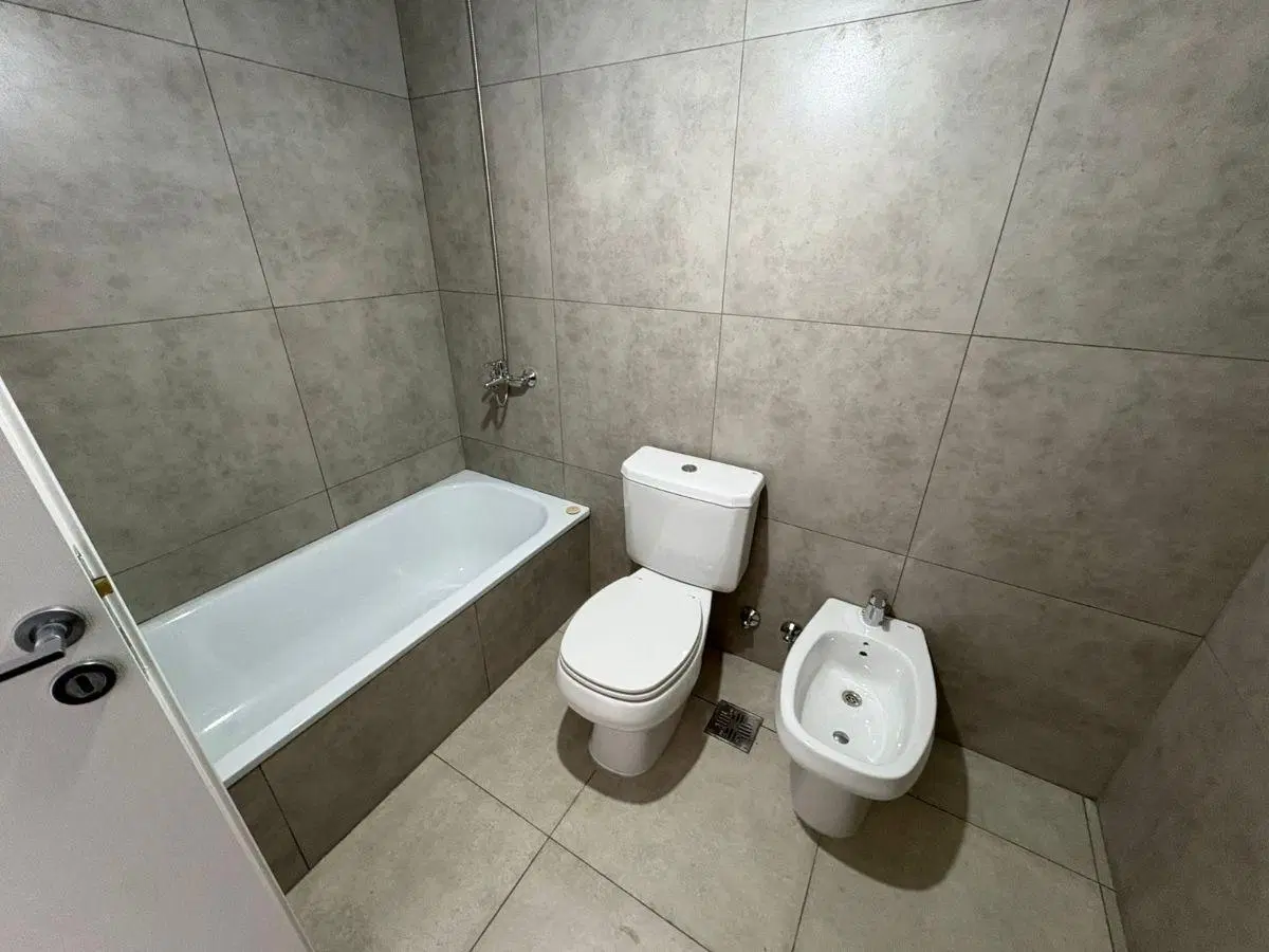 ALQUILER OFICINA SAN TELMO 2