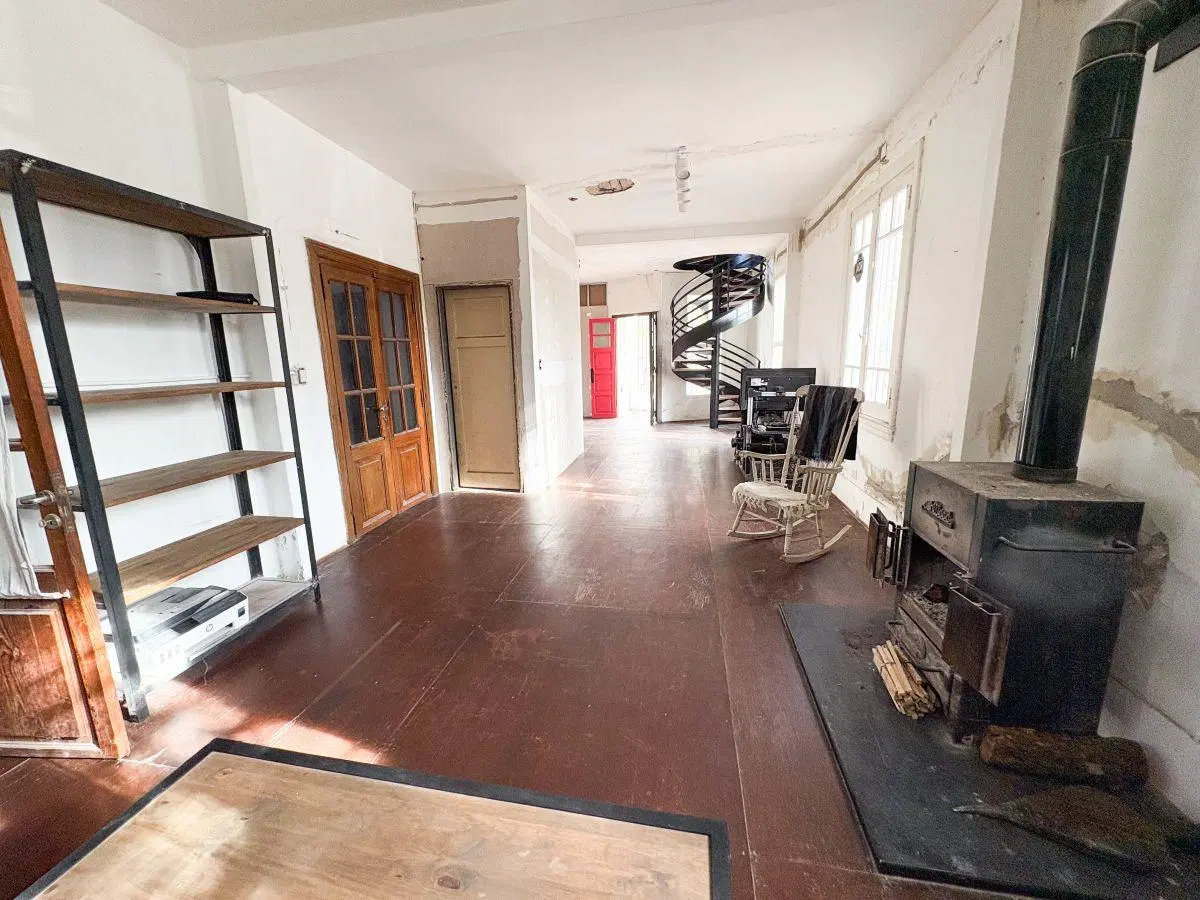 CASA 3 PLANTAS CON TERRAZAS, PILETA PARRILLA APTO COMERCIAL ACASUSSO 2
