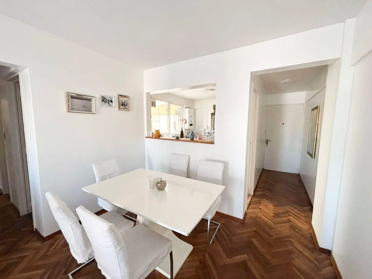 VENTA DEPARTAMENTO 4 AMBIENTES PISO ALTO CON COCHERA Y BALCON CORRIDO OLIVOS 2