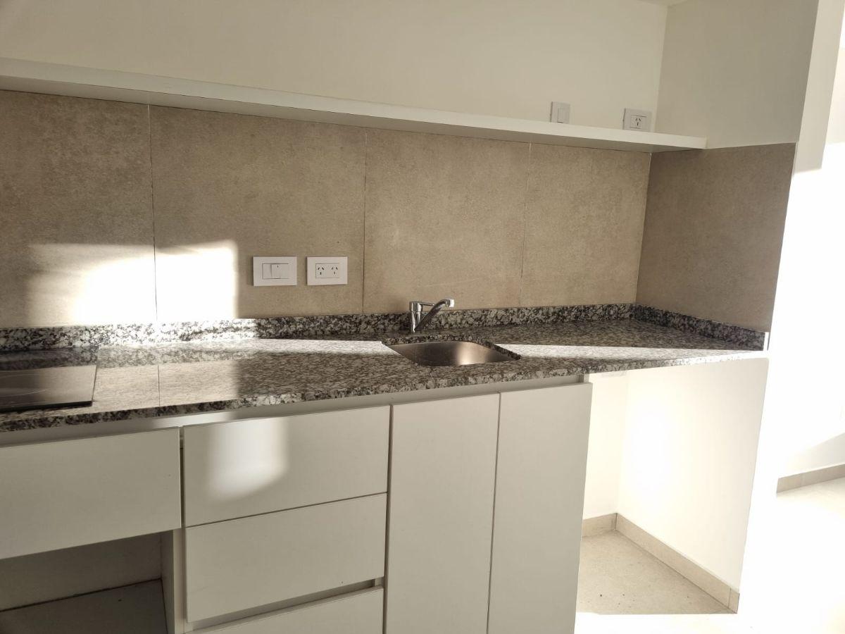 Foto de ALQUILER DEPARTAMENTO MONOAMBIENTE APTO PROFESIONAL ZONA UCA, imagen 2
