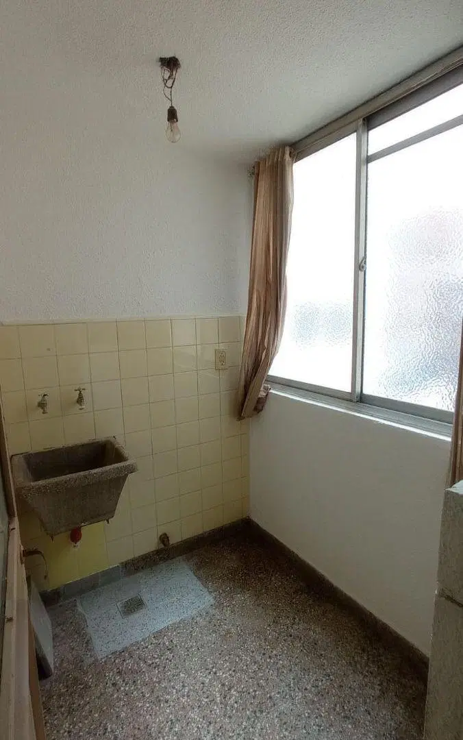 Alquiler | Amplio Departamento con 2 Dormitorios – Mitre 1449 2