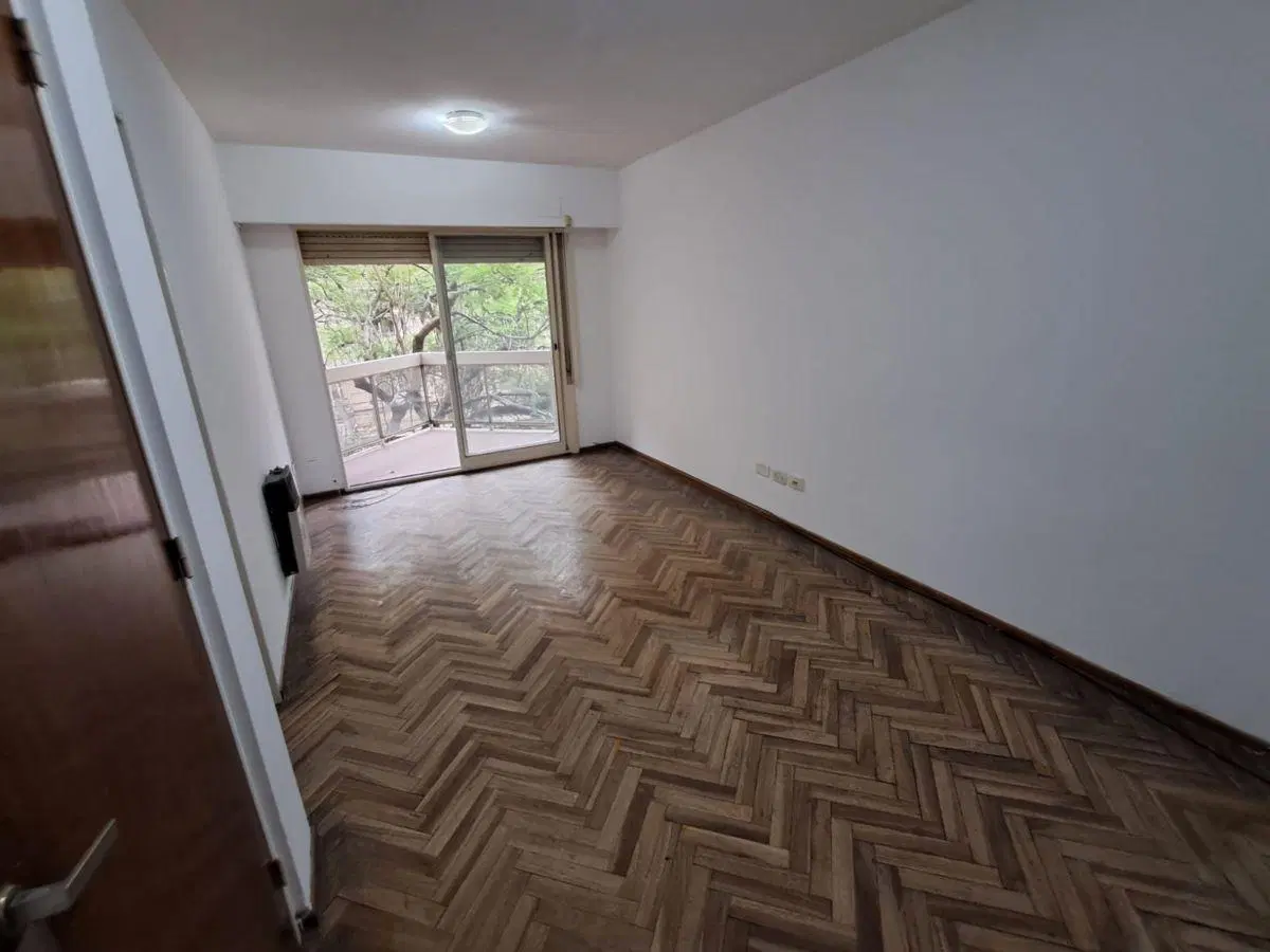 Alquiler | Departamento de 1 Dormitorio con Balcón al Frente – San Lorenzo 1615 2