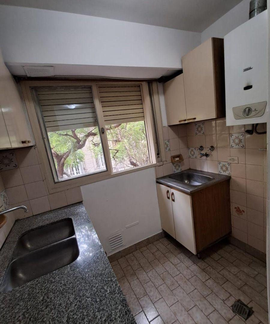 Foto de Alquiler | Departamento de 1 Dormitorio con Balcón al Frente – San Lorenzo 1615, imagen 1