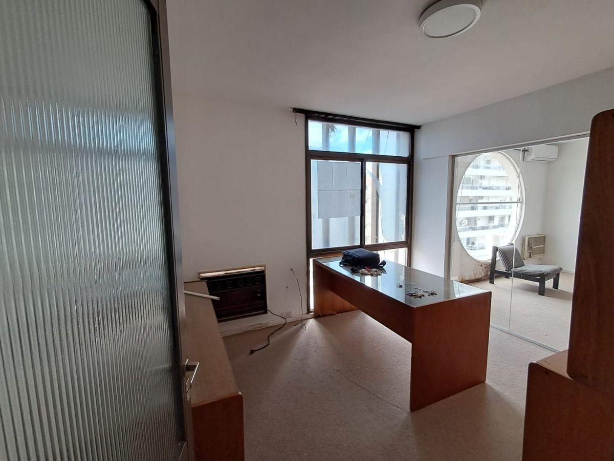 Foto de Oficina comercial Moderna en ALQUILER, imagen 2