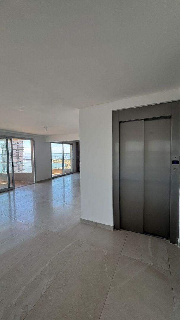 Foto de Departamento 5 ambientes 3 dormitorios. | AV ROQUE SAENZ PEÑA 1832, imagen 1