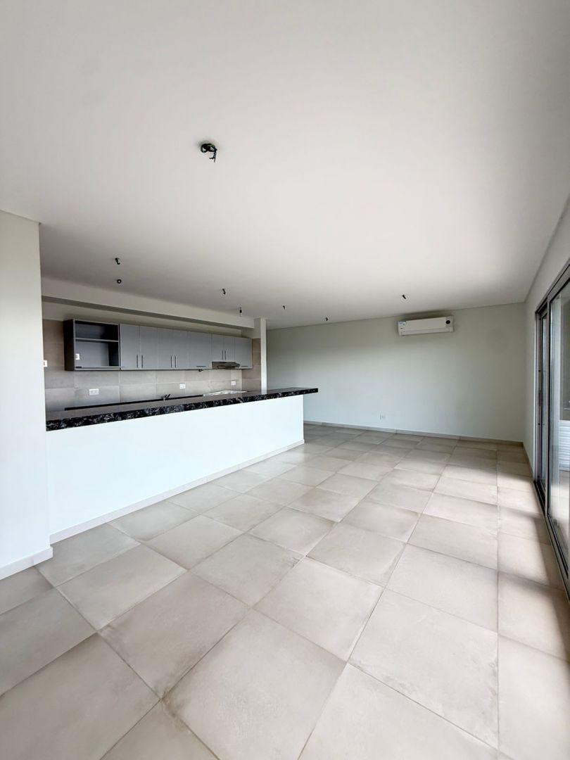 Foto de Departamento 3 ambientes 2 dormitorios. | AVENIDA ALEM 2707, imagen 2