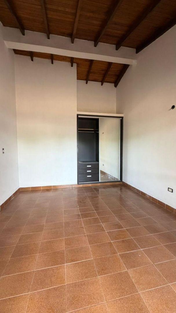 Foto de Casa 4 ambientes 3 dormitorios. | AV SAN MARTIN 2735, imagen 3