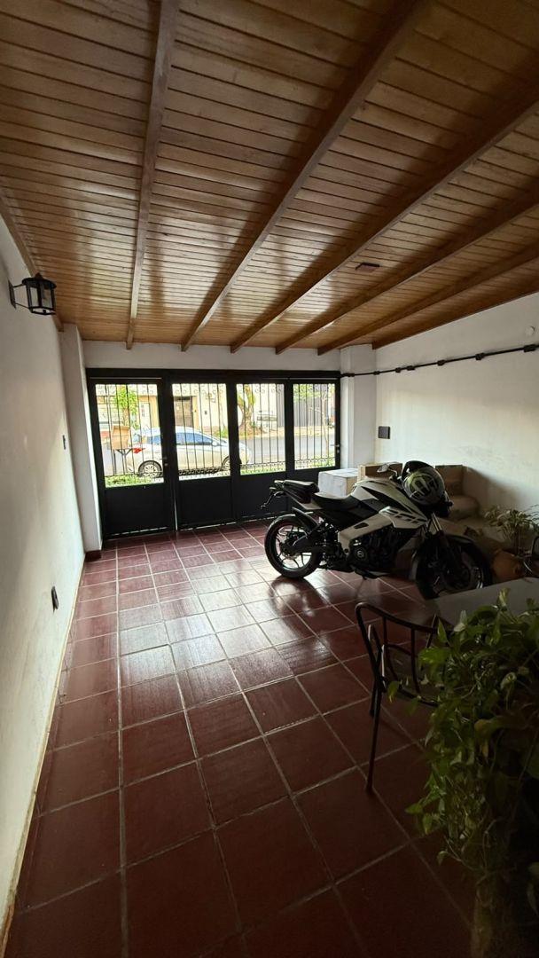 Foto de Casa 6 ambientes 5 dormitorios. | AVENIDA RADEMACHER 2671, imagen 3