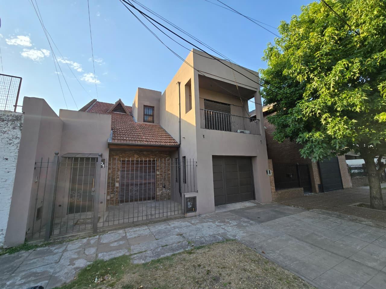 Casa en Venta en San Antonio de Padua 5 Ambientes