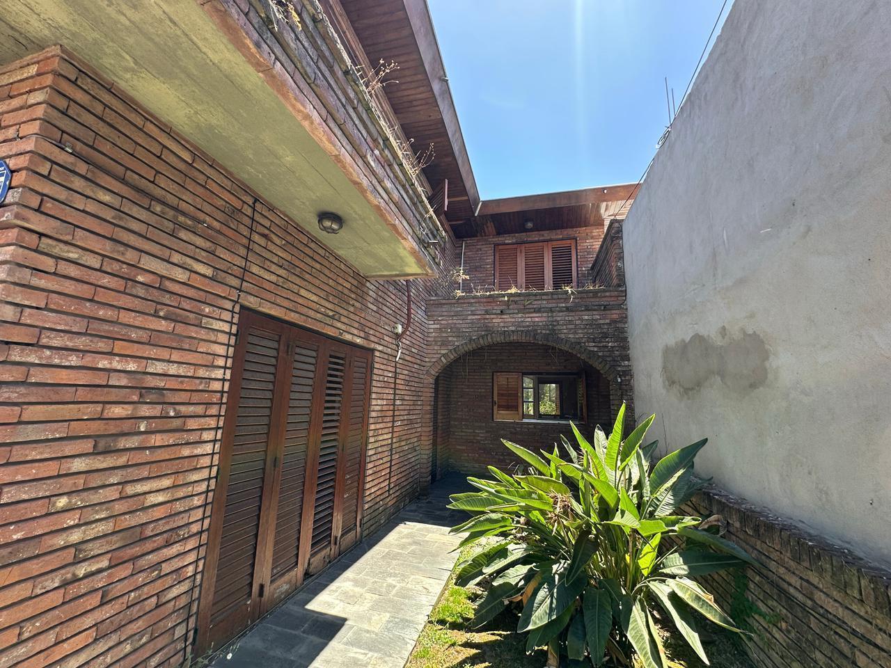 Foto de Casa en Venta en Paso Del Rey 6 Ambientes, imagen 3