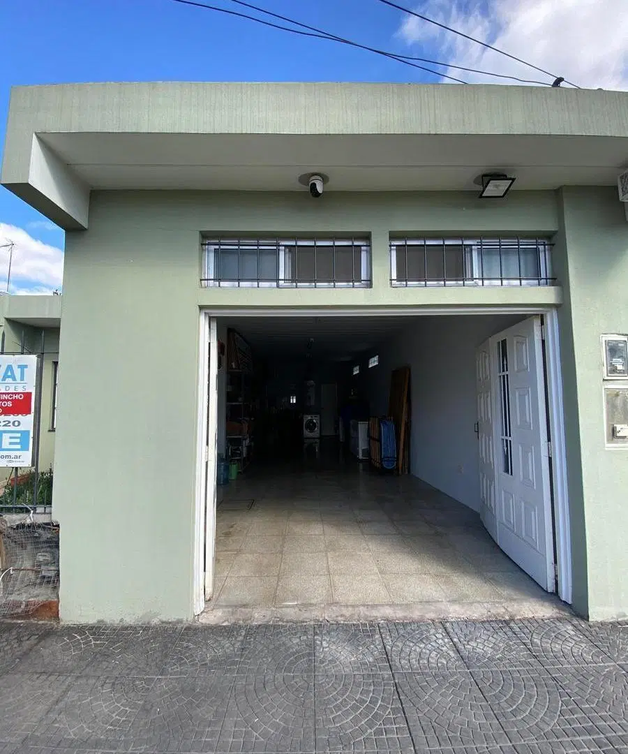 Casa en Venta San Antonio de Padua 3 Ambientes con patio y pileta 1