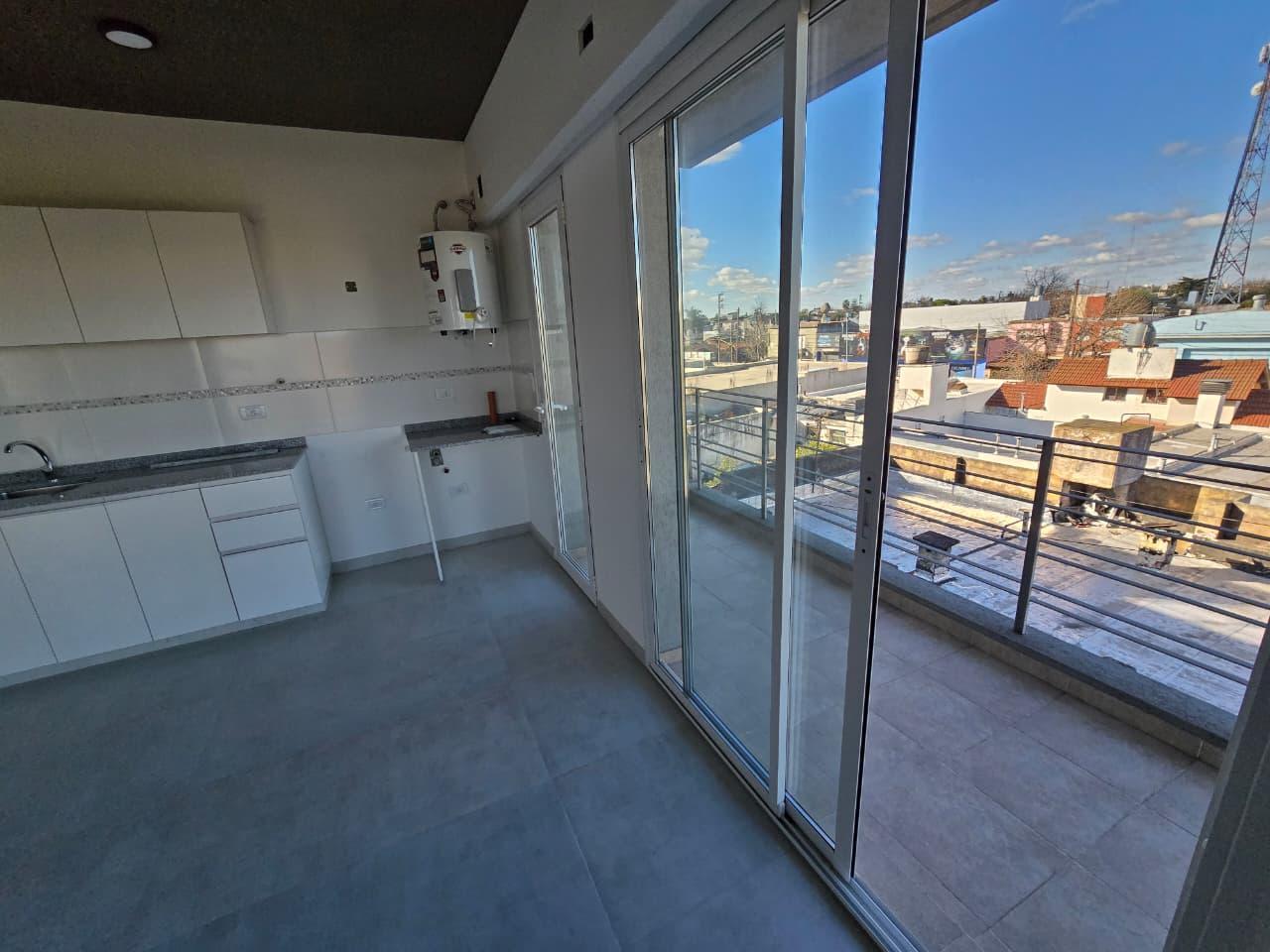 Foto de ALQUILER Departamento en Merlo 2 amb. Balcón. cochera, Terraza privada, imagen 4