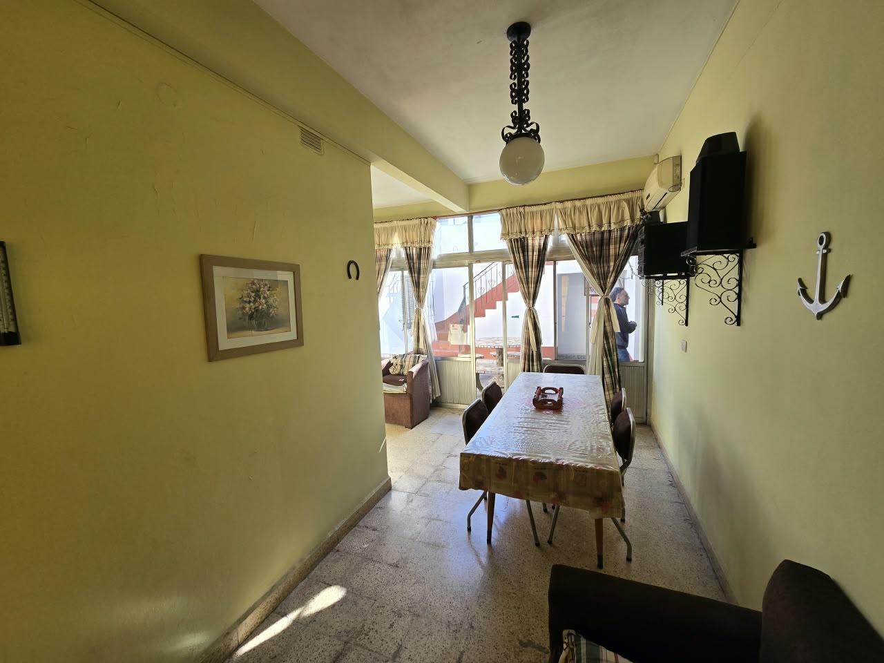 Foto de Casa + local en San Antonio De Padua - 3 amb + cochera u otro local, imagen 2