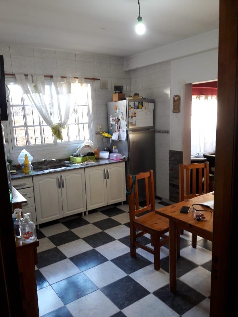 Venta Casa Nueva con 4 Habitaciones, Fondo y Pileta en El Cruce de Varela. 5
