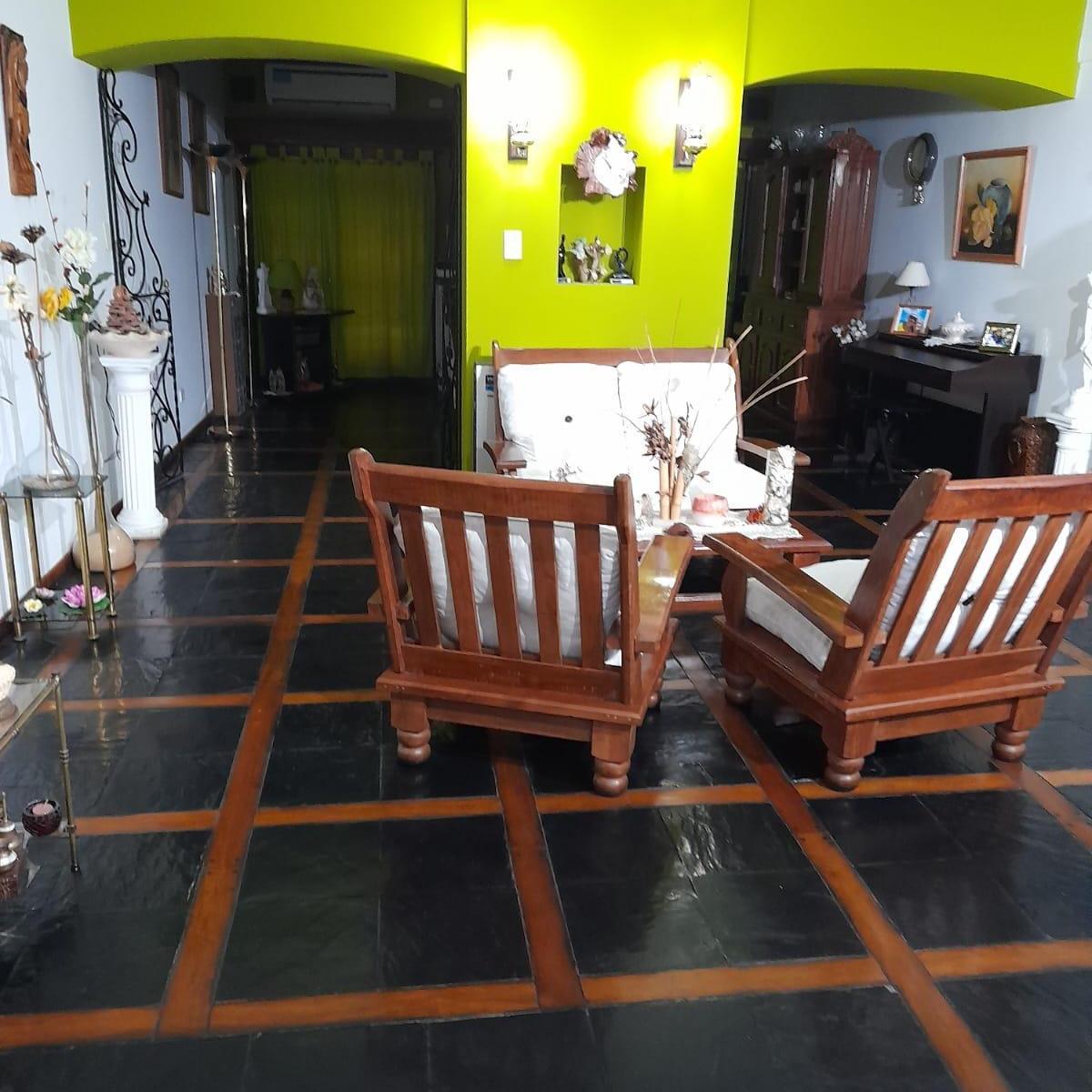 Venta Exclusivo Departamento de 5 Ambientes y Cochera en Avellaneda Centro 5