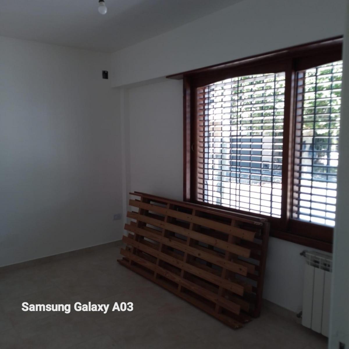 NUEVO VALOR - INMOBILIRIA VENDE Casa Tipo PH a Estrenar de 3 ambientes en Bernal Oeste (Quilmes)
