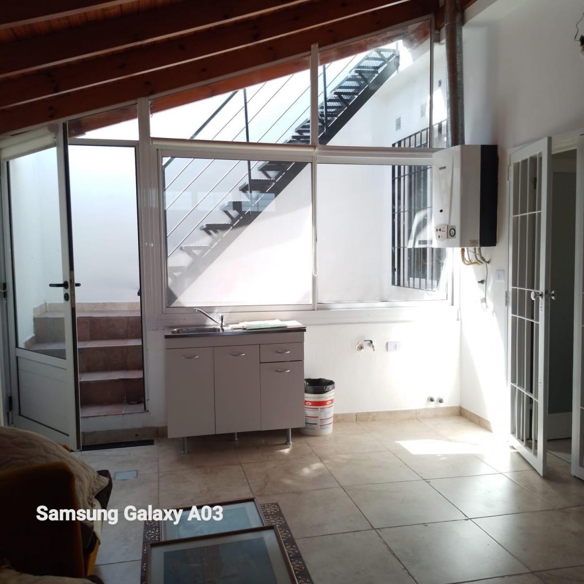 NUEVO VALOR - INMOBILIRIA VENDE Casa Tipo PH a Estrenar de 3 ambientes en Bernal Oeste (Quilmes)