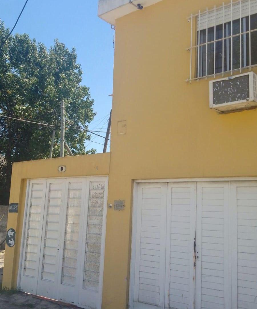 INMOBILIARIA VENDE CASA C/3 DORMITORIOS Y GARAJE EN V DOMÍNICO (AVELLANEDA)