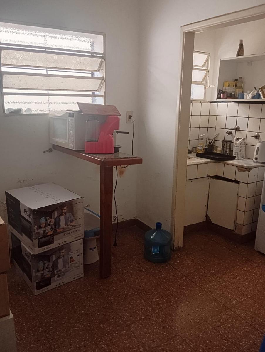 Casa en Venta a Reciclar con Lote Para Desarrollo 5