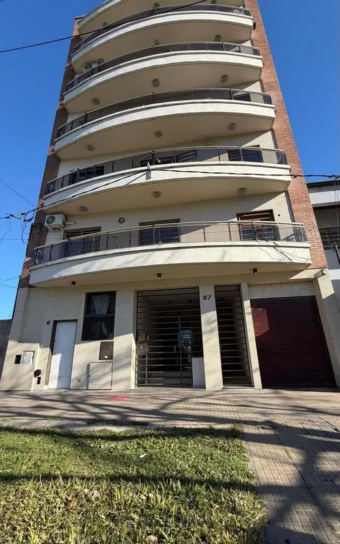ALQUILER DE DEPARTAMENTO DE 1 DORMITORIOS CON COCHERA 4
