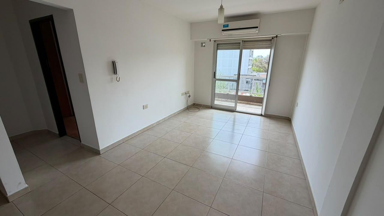 Foto de DEPARTAMENTO DE 1 DORMI EN ALQUILER, imagen 2