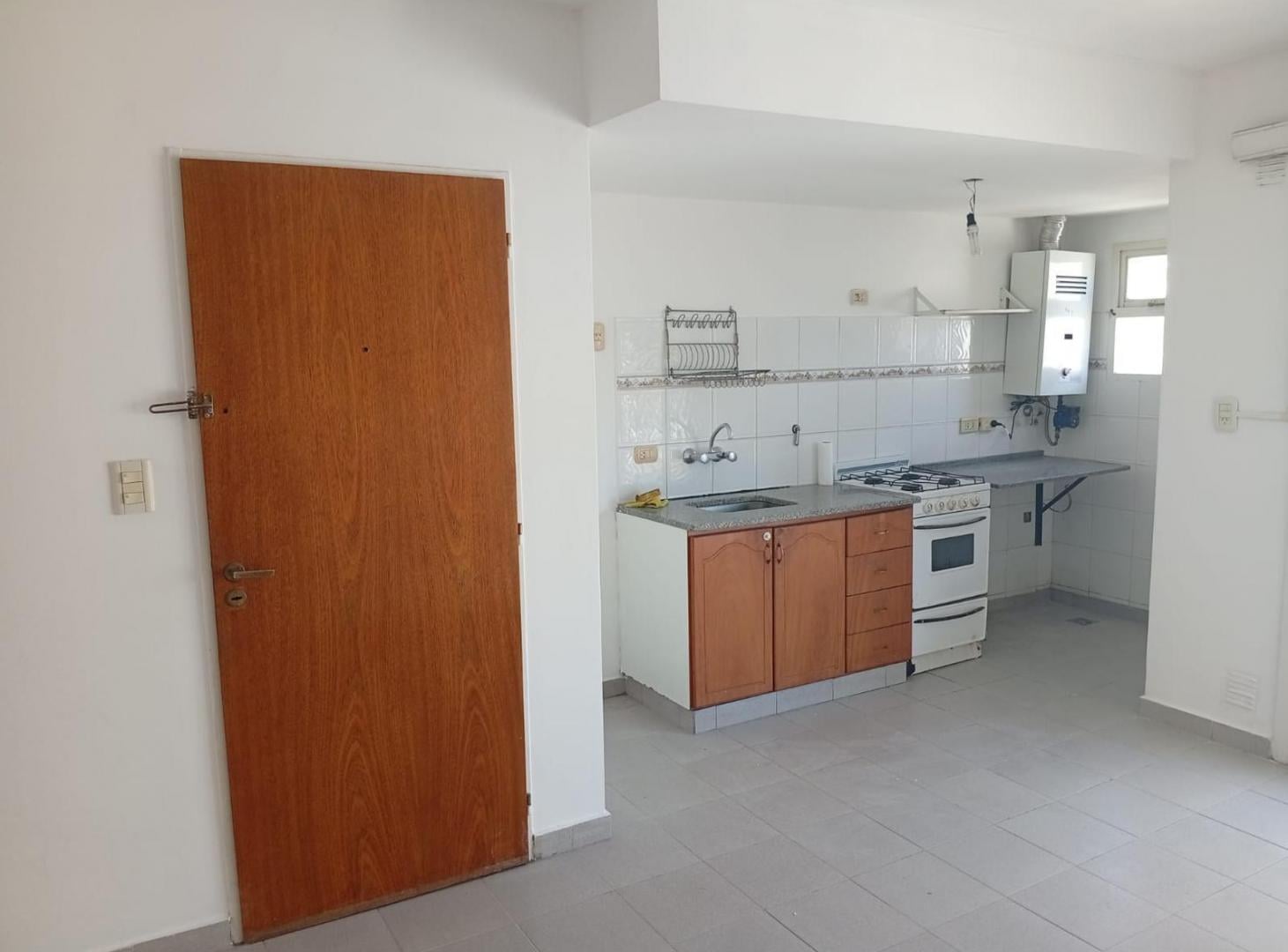 Foto de VENTA Departamento 2 domitorios. 2do piso x escalera, imagen 2