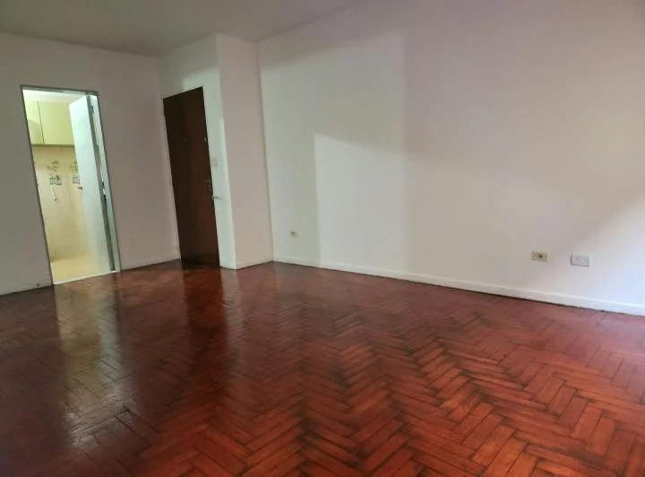  Amplio 3 Ambientes al Contrafrente con Balcón y Baulera ! 2