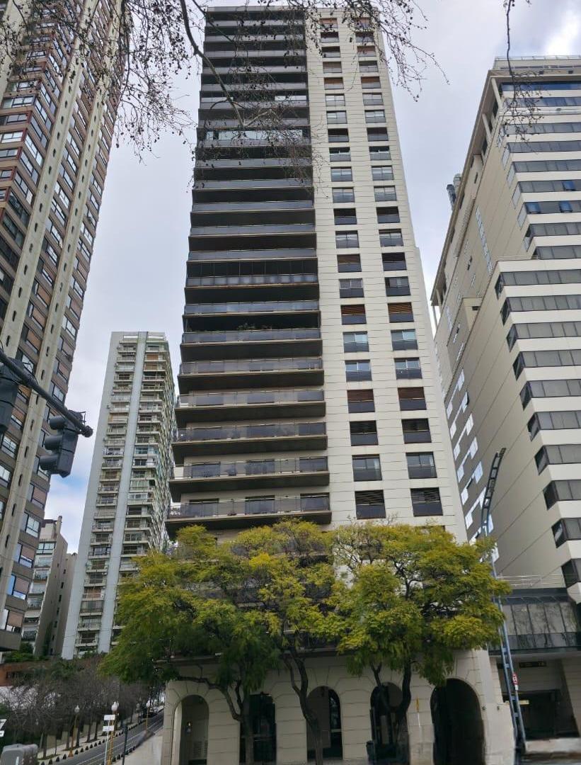Semipiso. Torre Sánchez Elia"