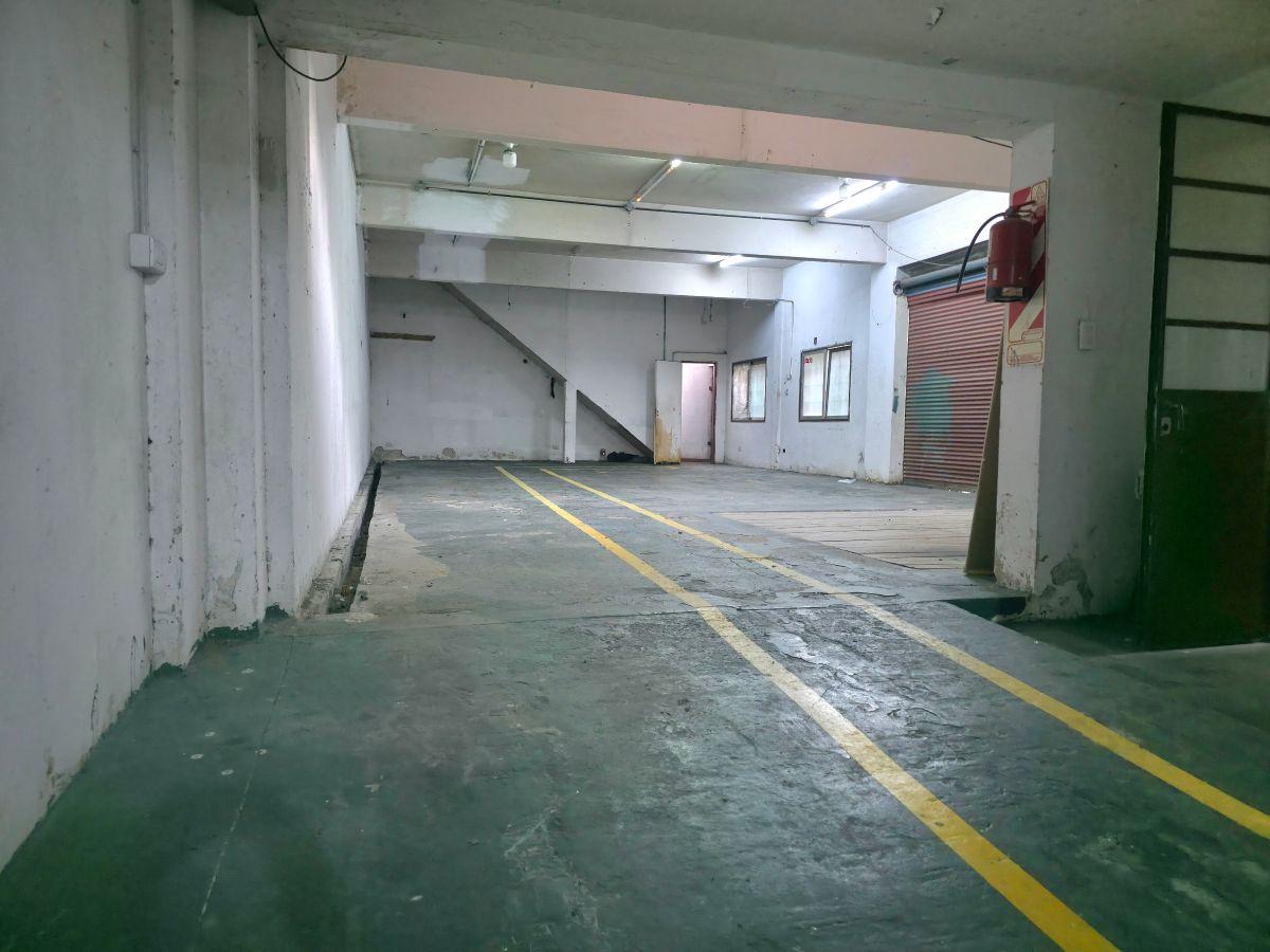 Foto de Depósito de 200 m² en alquiler con vivienda en Floresta Norte, imagen 1