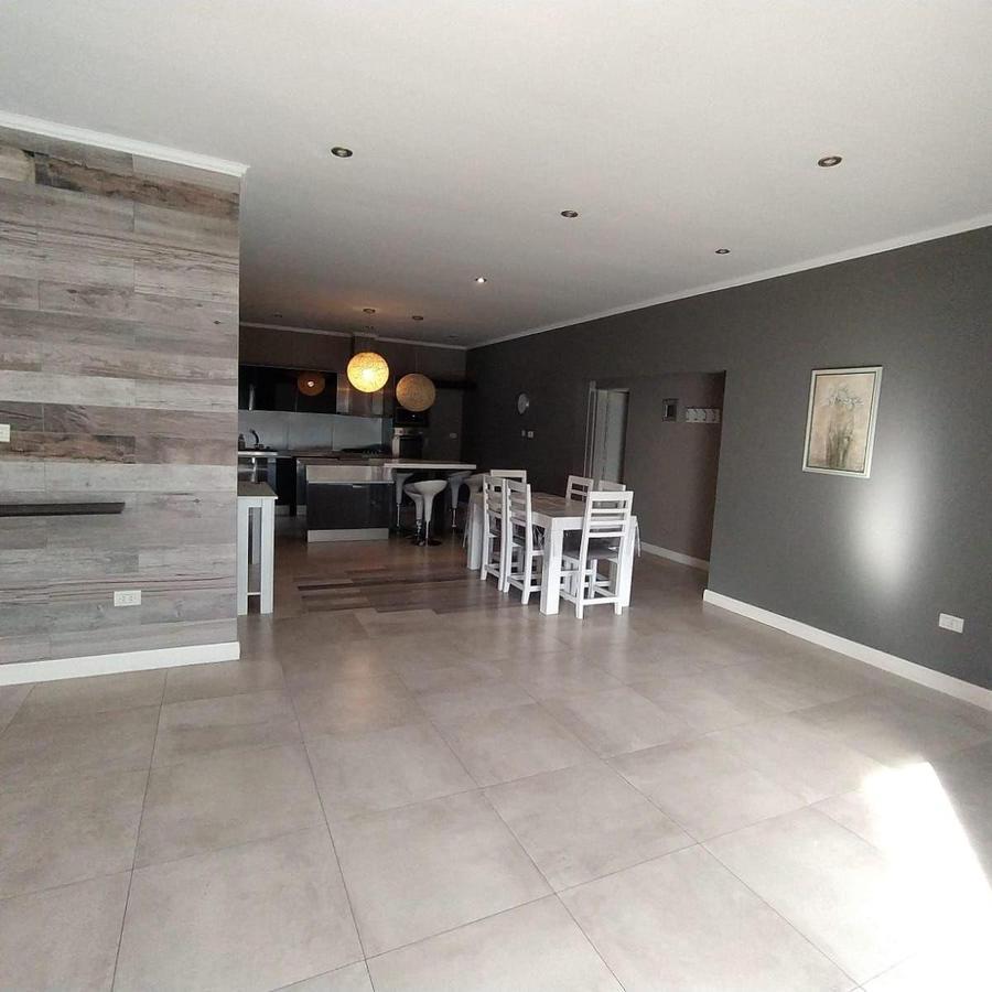 Dpto Moderno de 2 Dorm en Primer Piso - con Garage Propio - Paz Al 1500 2