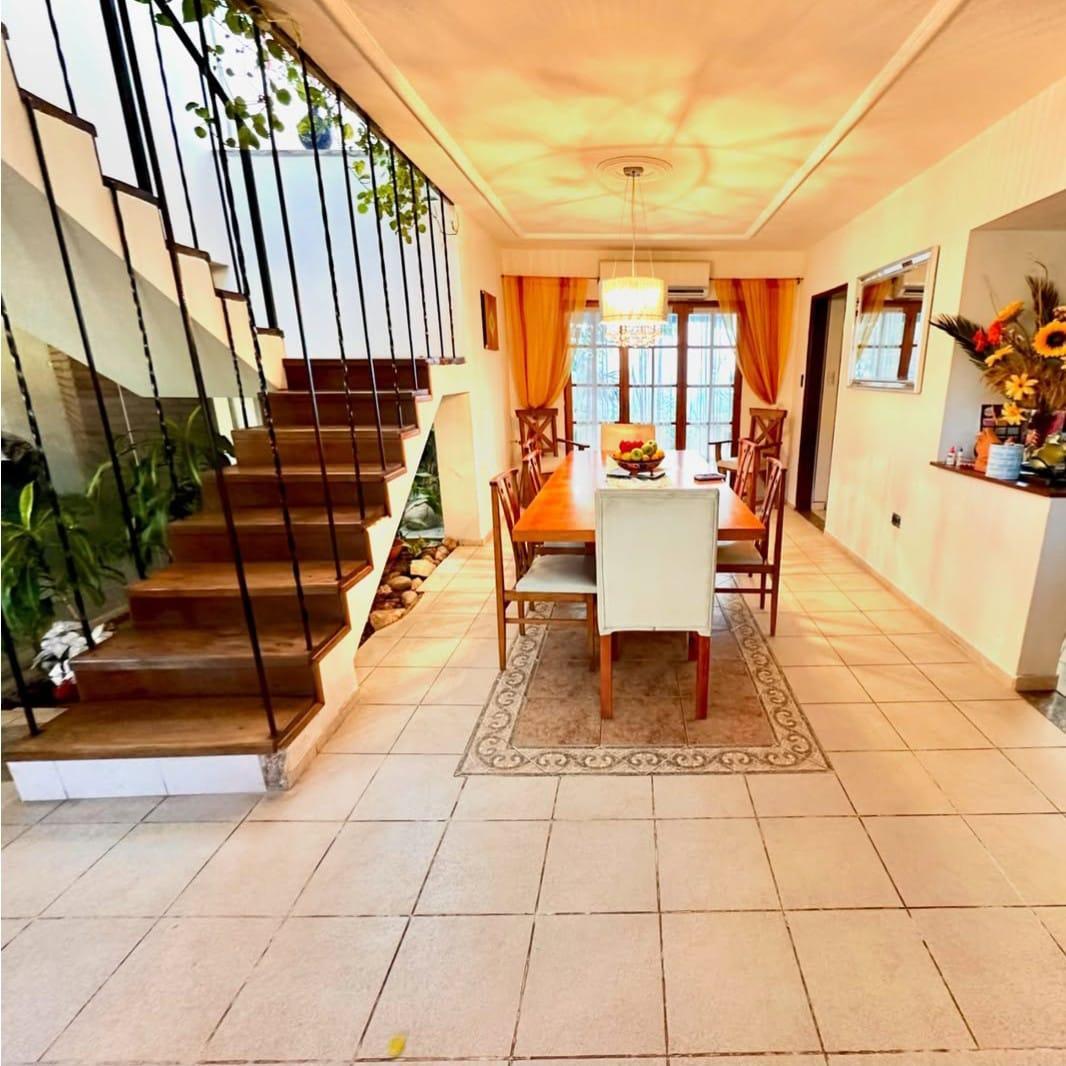 Venta Casa en Villa Belgrano Av Gauss 3