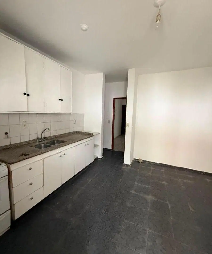 VENTA CASA 3 dormitorios Barrio Guemes PH 2