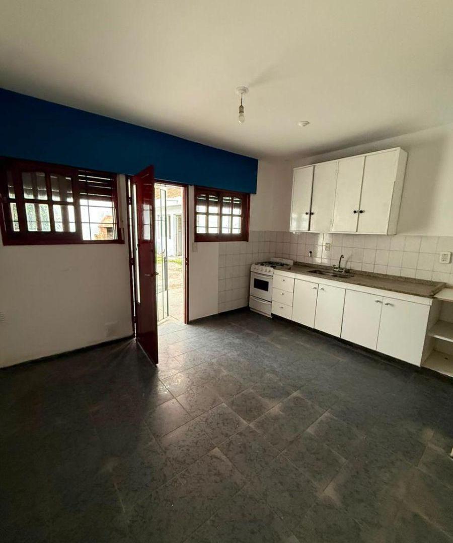 VENTA CASA 3 dormitorios Barrio Guemes PH