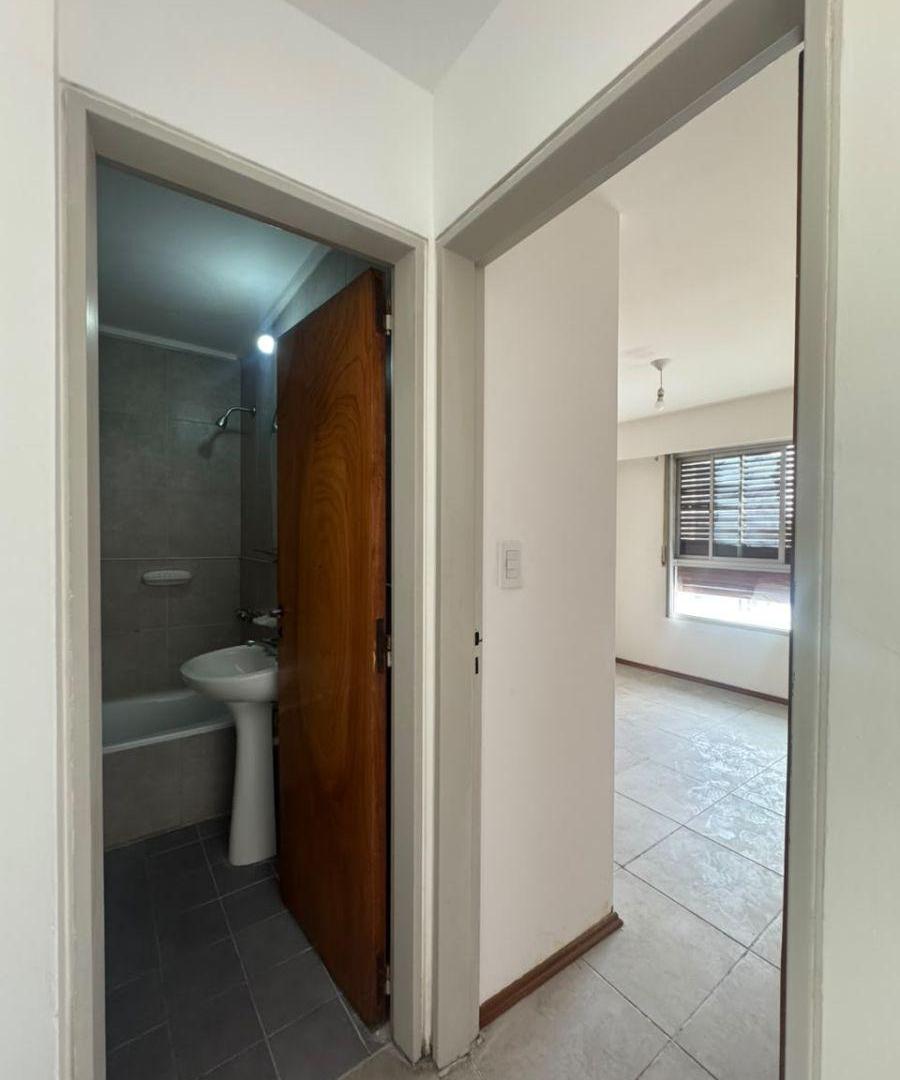 Foto de ALQUILER - Departamento 1 Dormitorio en Zona Centro de Córdoba., imagen 5