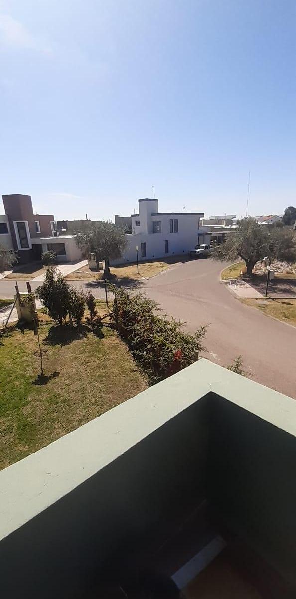 Bcg Group Vende Hermosa Propiedad en Barrio Privado Villa Atilia. Usd 350.000 4