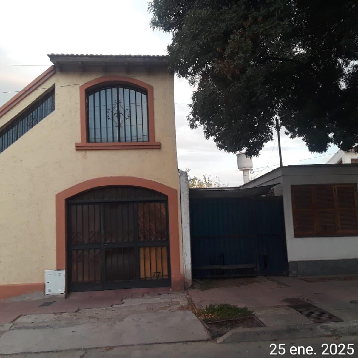 Bcg Group Vende Casa en Dorrego, Guaymallén, Calle Miller 2