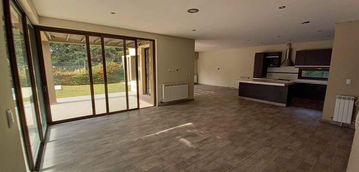 Bcg Group Vende Casa en Barrio Los Teros Gllen 1