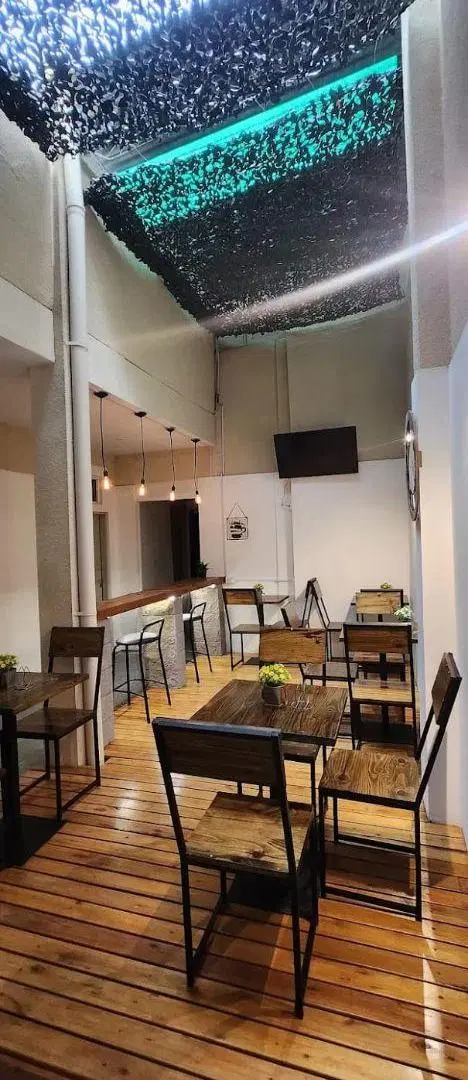 SE VENDE FONDO DE COMERCIO HOTEL CENTRICO 4