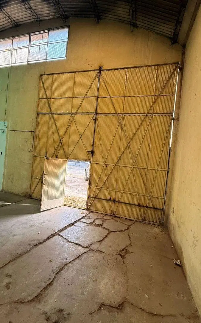 VENTA O ALQUILER DE GALPON ZONA DORREGO 3