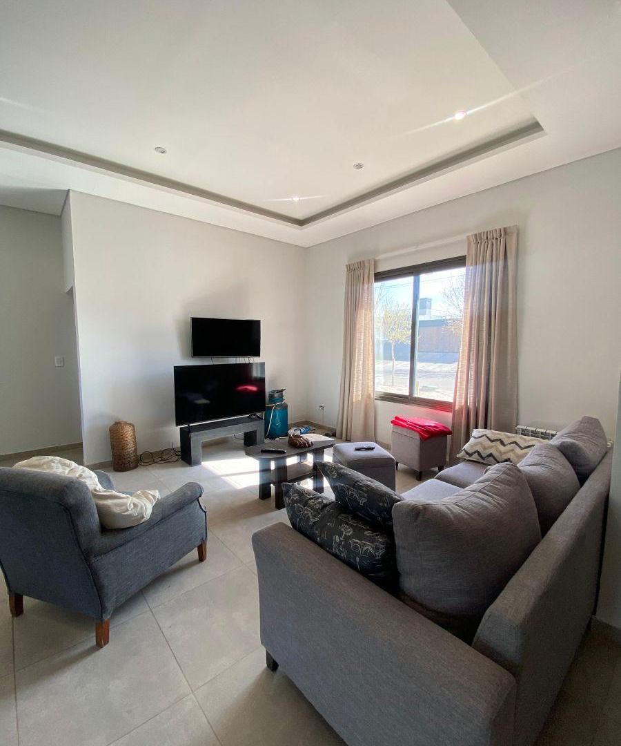Foto de EXELENTE CASA EN VENTA BARRIO PRIVADO MILCAYAC l ,LUJAN DE CUYO, imagen 3