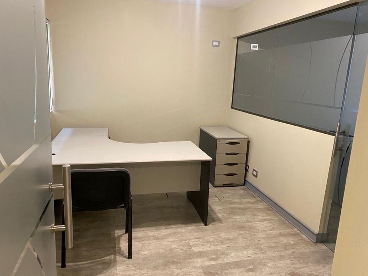 Foto de Oficina en Alquiler de 90 m² en Centro de Mendoza - Frente a Hotel, imagen 5