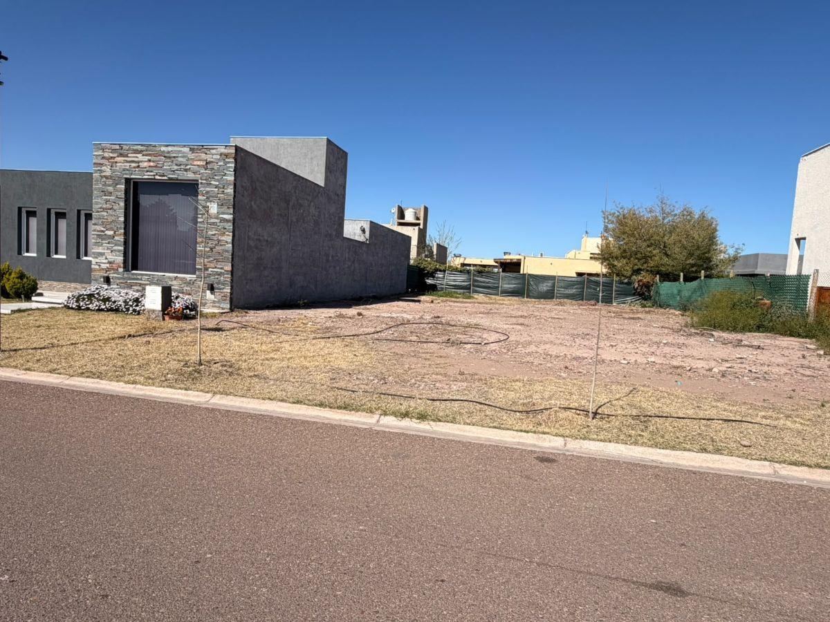 Foto de LOTE EN VENTA AIRE MALBEC EXELENTE UBICACION INTERNA, imagen 5