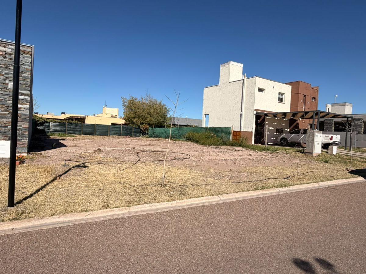 Foto de LOTE EN VENTA AIRE MALBEC EXELENTE UBICACION INTERNA, imagen 2