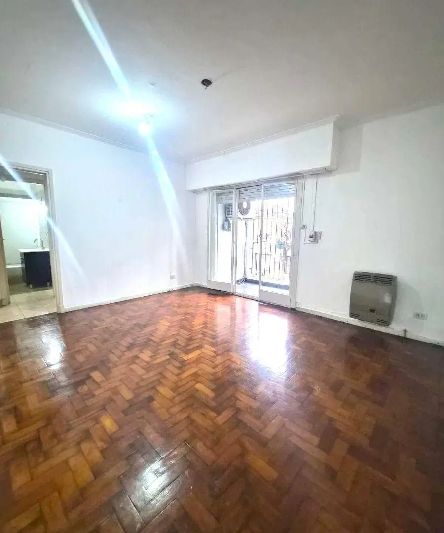 Hermoso PH 3 Ambientes al frente en Caballito. Oportunidad!!! 2