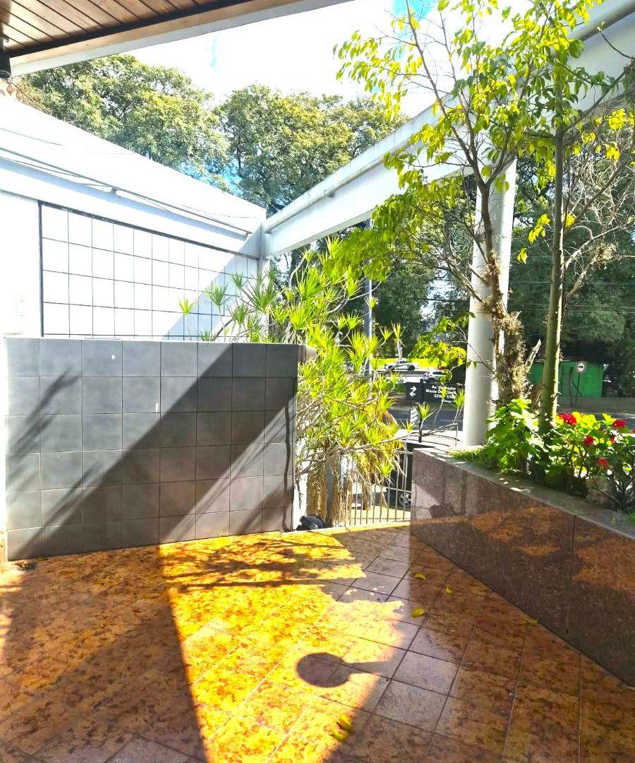 Foto de Casa en Venta 4 amb + Jardin + Pileta + Cochera sobre lote de 8,66 x 45, imagen 2