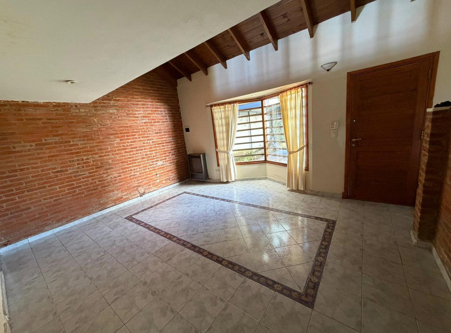 Foto de Casa en Venta en Villa Primera, imagen 5