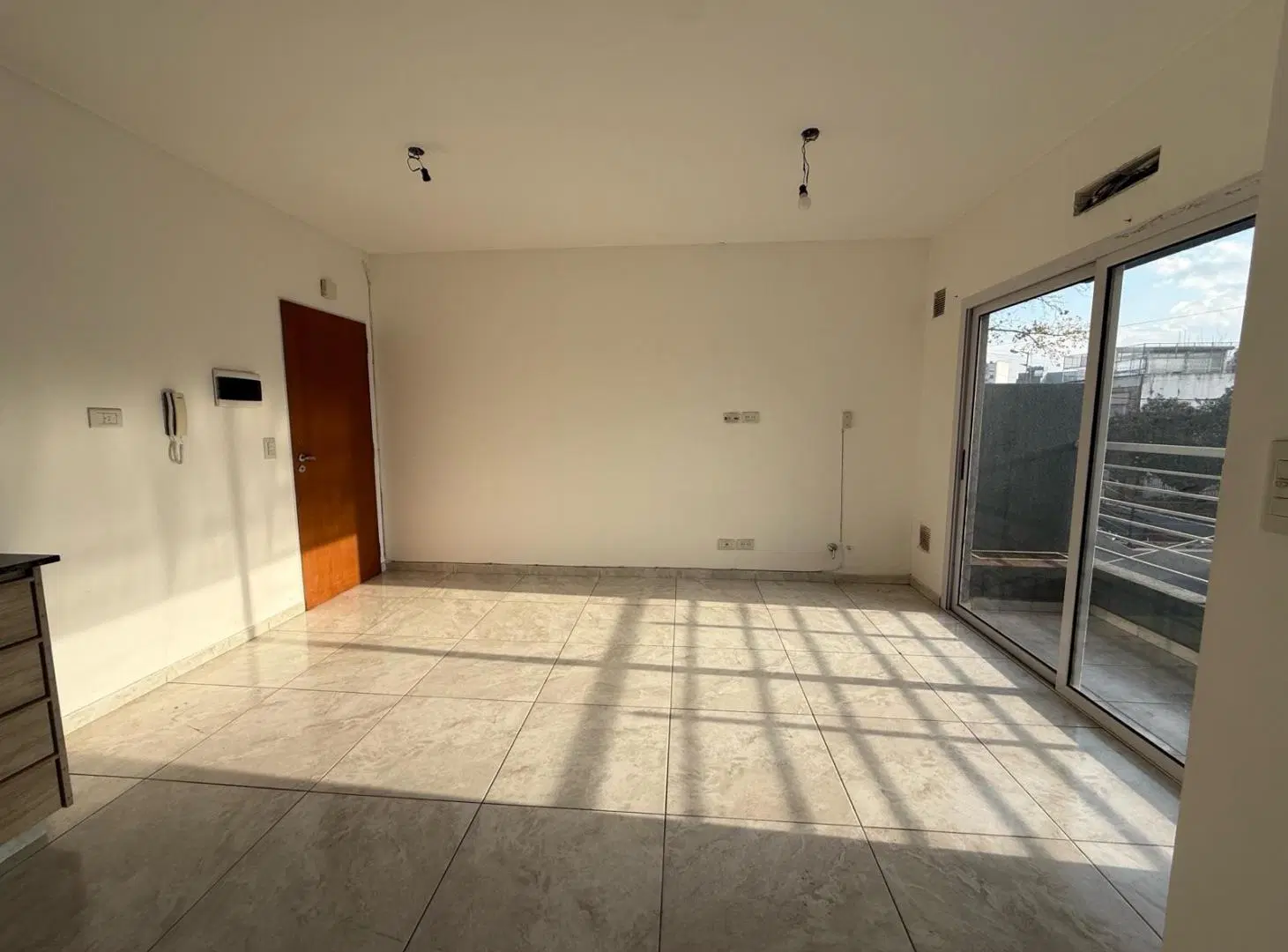 Departamento 2 ambientes en alquiler Moron 5